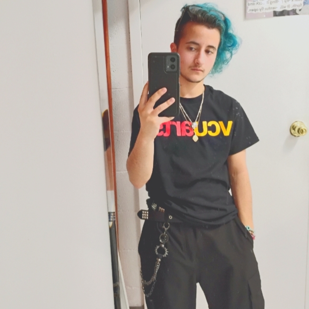 Meet your Posher, Cyan